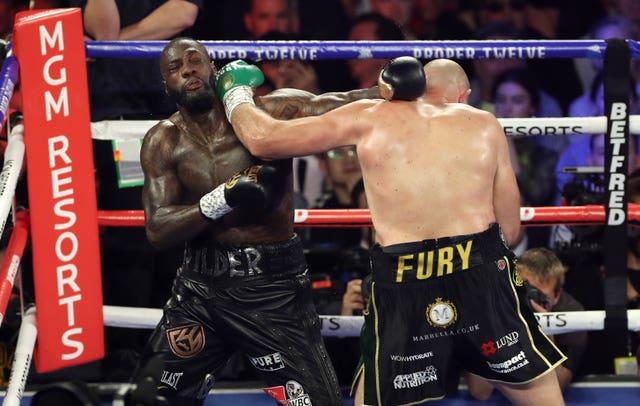 Fury troubled Wilder throughout with the jab 