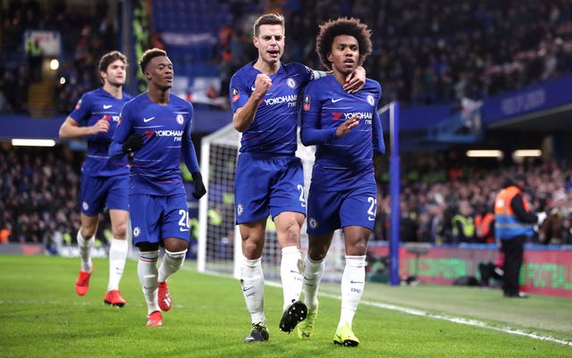 Willian (right)