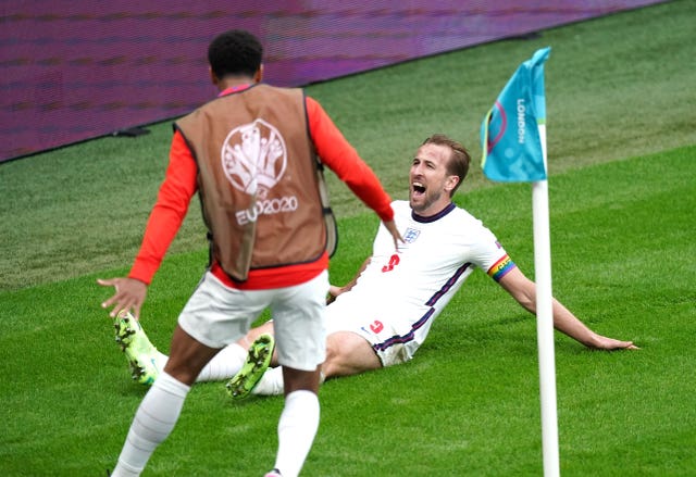 Glenn Hoddle backs Harry Kane to ‘drag England over the line’ PLZ Soccer Glenn Hoddle backs Harry Kane to ‘drag England over the line’ PLZ Soccer
