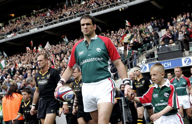 Martin Johnson walks out at Twickenham for his final match