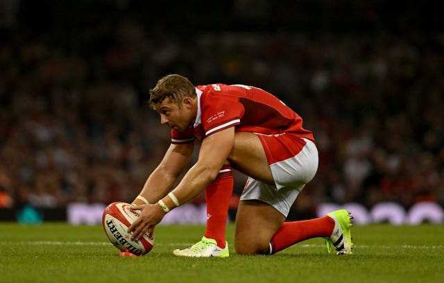 Leigh Halfpenny made his 100th Wales appearance 