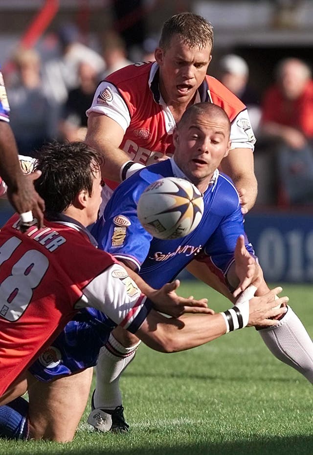 Bobbie Goulding (top)