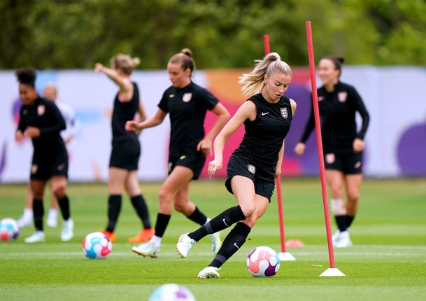 England captain Leah Williamson leads training on the eve of the Lionesses' semi-final.