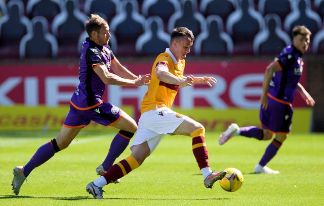 David Turnbull, centre, in action for Motherwell