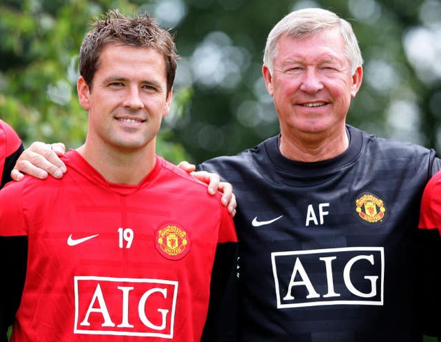 Sir Alex Ferguson (right) signed Michael Owen in 2009