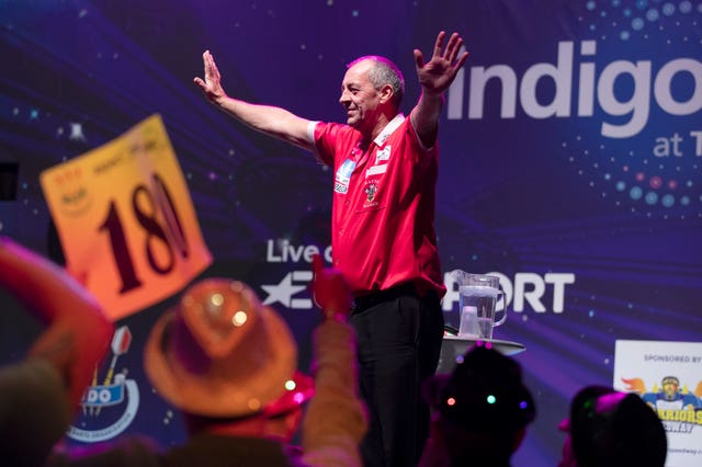 Wayne Warren on his way to winning the final of the BDO World Professional Darts Championships 