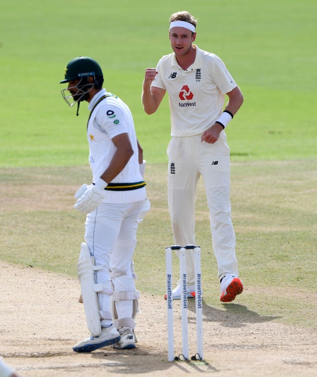 Stuart Broad celebrates dismissing Pakistan's Shan Masood