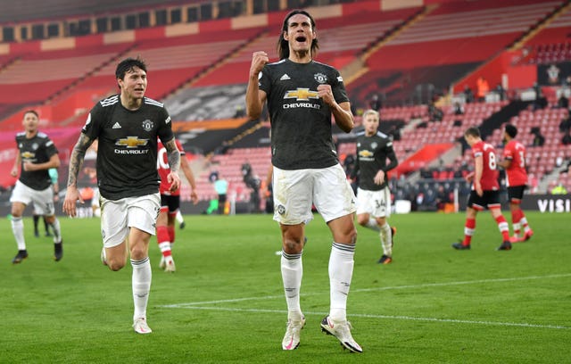 Cavani celebrates levelling the scores