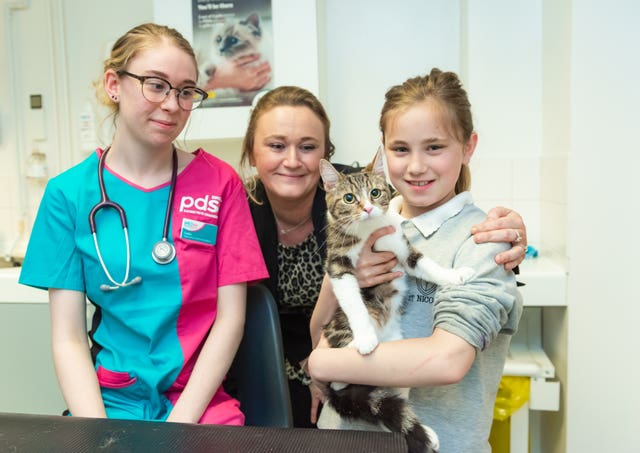Sadie Reece, Kaylie Banks and Lucie Banks with Chi