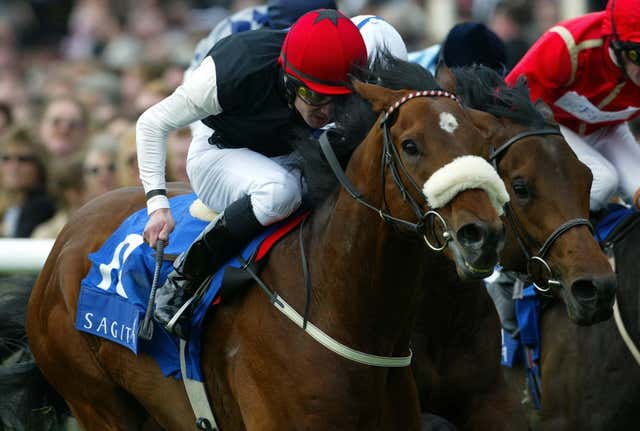 Refuse To Bend was a smart winner of the 2000 Guineas