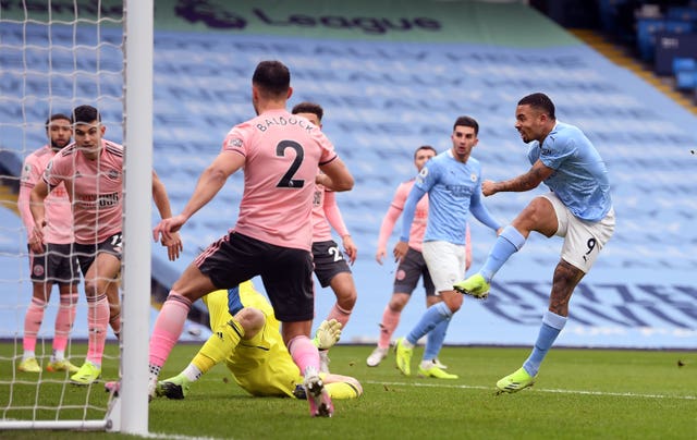 Manchester City maintain momentum as Gabriel Jesus sees off Sheffield United