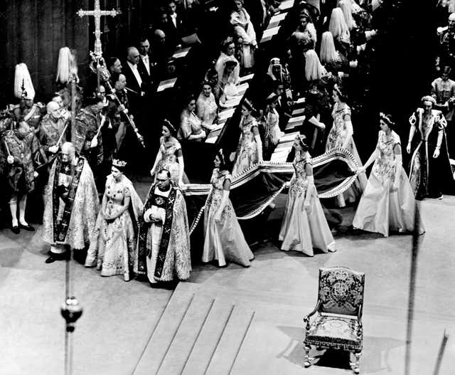 The Queen arriving at the Abbey