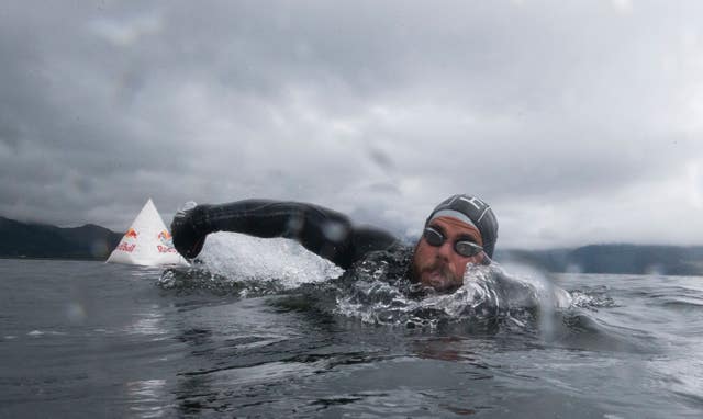 Ross Edgley swimming challenge