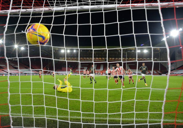 Marcus Rashford finished off a flowing team move for Manchester United''s third goal