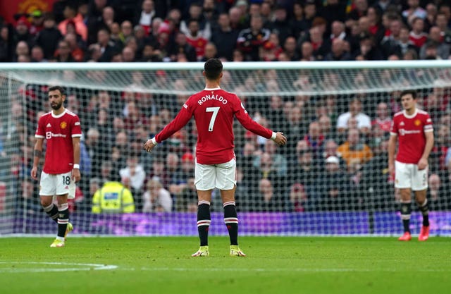 Cristiano Ronaldo remonstrates with his team-mates