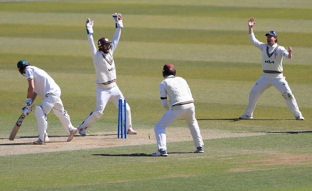 Ben Foakes appeals for the stumping of Leicestershire’s Colin Ackermann