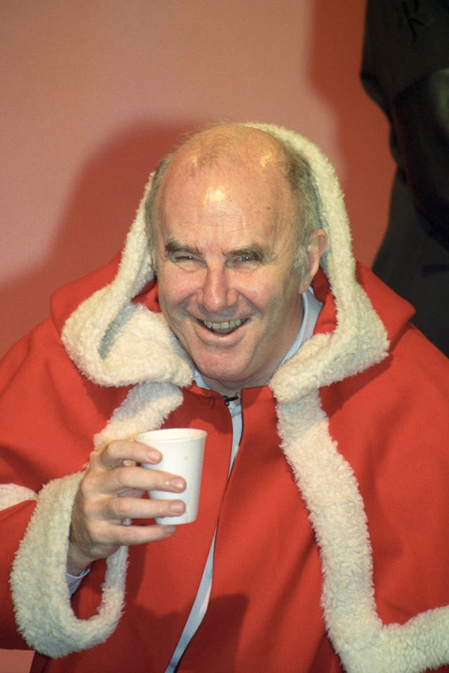Clive James death