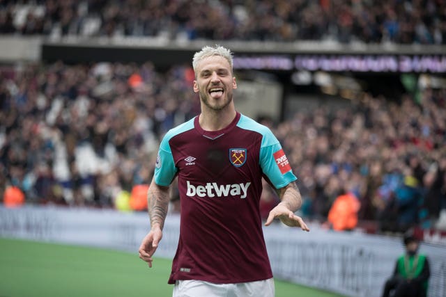 Arnautovic struck twice as West Ham thrashed Southampton