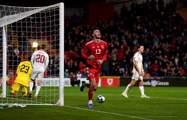 Charlie Savage impresses Rob Page during his Wales debut