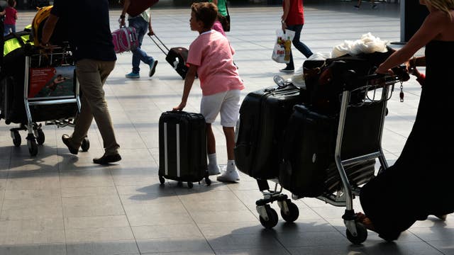 Gatwick tackles luggage crisis