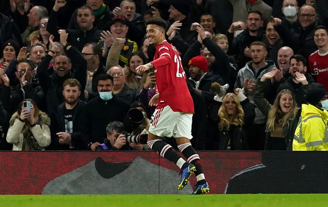 Scott McTominay inspires Manchester United to comfortable win over Burnley