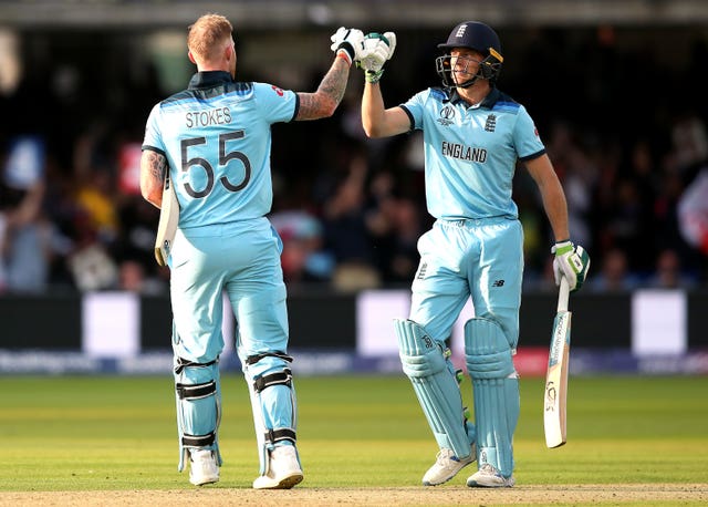 Stokes and Buttler hit 15 off Trent Boult in England's over