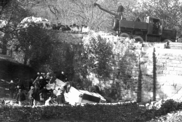 Accidents and Disasters – Coach Crash – Dibbles Bridge, Hebden, Yorkshire