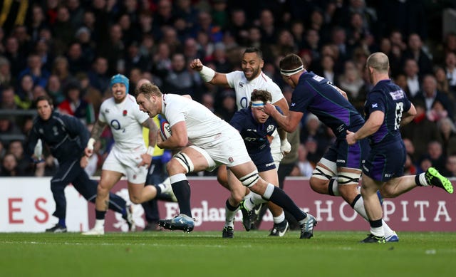 Joe Launchbury's try put England into a 21-0 lead inside 14 minutes