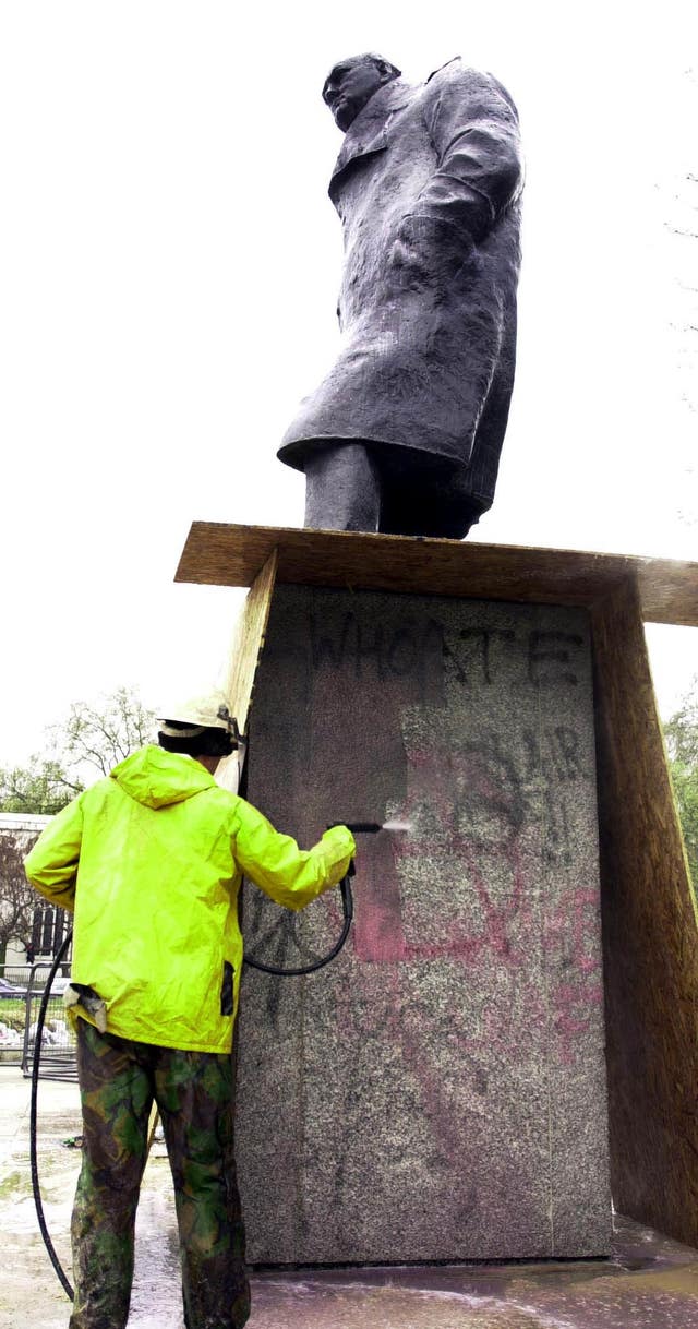Winston Churchill statue