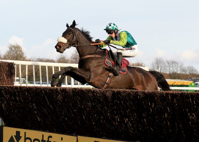 Clan Des Obeaux and Harry Cobden in action at Haydock