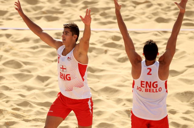 The Bello twins had to dig deep to reach the semi-finals (Bradley Collyer/PA)