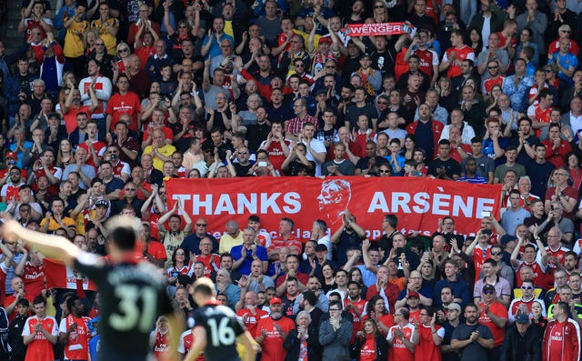 Arsenal supporters paid homage to Wenger during his final game in charge.