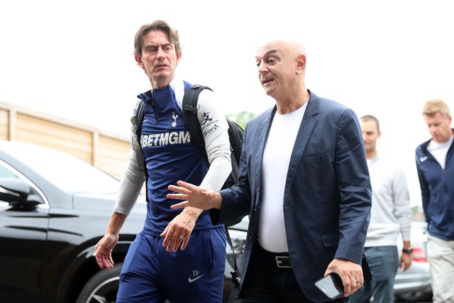 Tottenham manager Thomas Frank with Daniel Levy