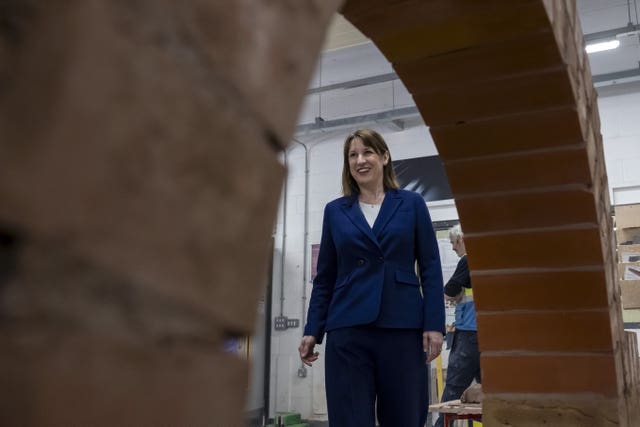 Rachel Reeves meets students on a bricklaying course at Bury College