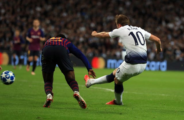 Harry Kane scores Spurs' first goal of the game