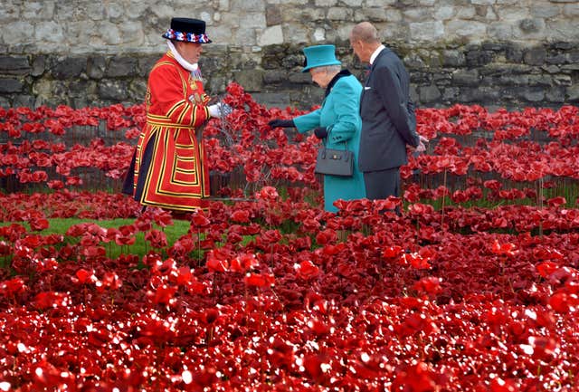 Queen visits Tower of London