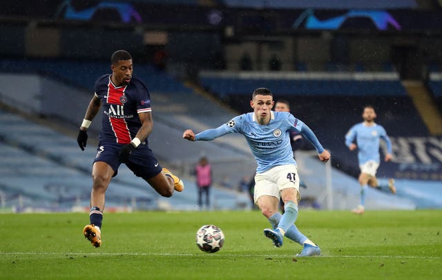 Riyad Mahrez at the double as Man City sink 10-man PSG to reach first final