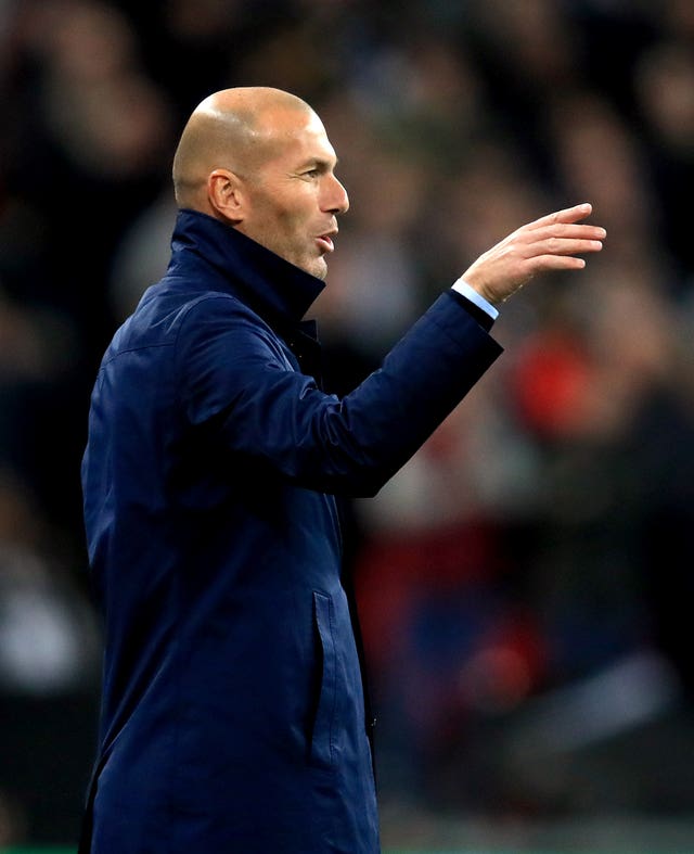 Zinedine Zidane has not given up on the league