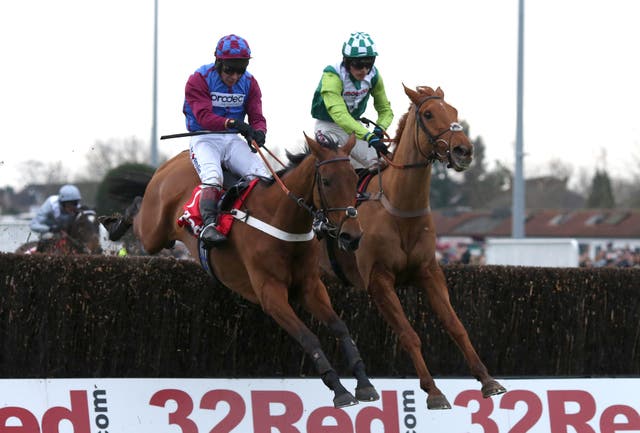 Topofthegame (right) found only La Bague Au Roi too good at Kempton on Boxing Day