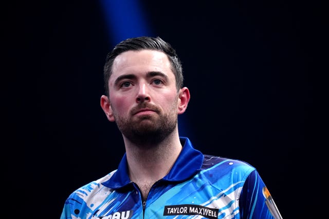 Luke Humphries on stage