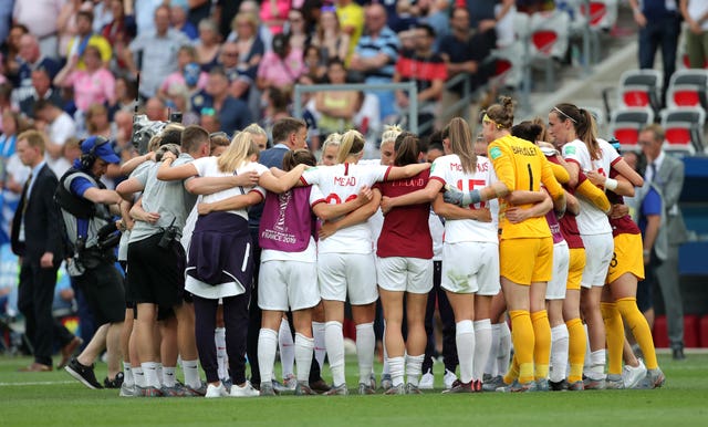 England players celebrate after beating Scotland