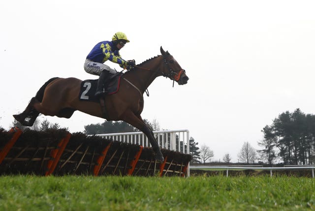 Connor Brace and Art Approval on their way to victory