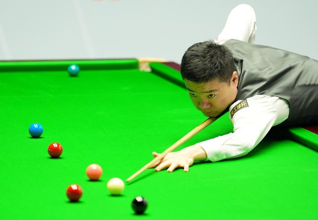 Ding Junhui started brightly