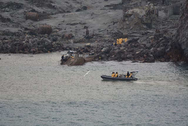 An operation was carried out to rescue bodies