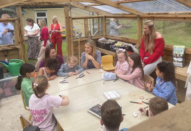 Helen McEntee with schoolchildren