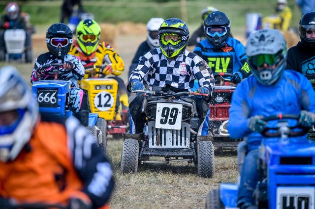 Lawn mower racing