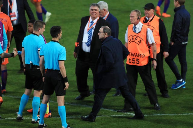 Republic of Ireland's senior team manager Martin O'Neill confronts the referee