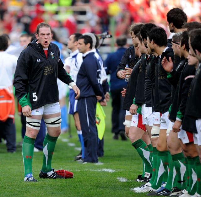 Alun Wyn Jones, left, gives Wales a team talk before a Six Nations game against Italy