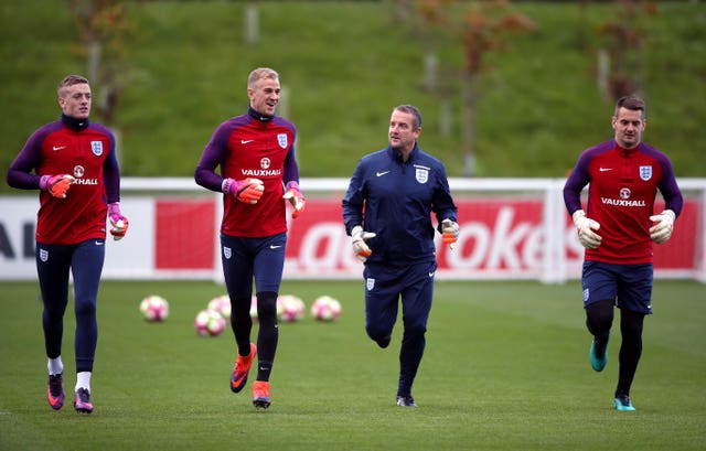 Jordan Pickford, left, and Tom Heaton, right, are battling it out for the number one jersey