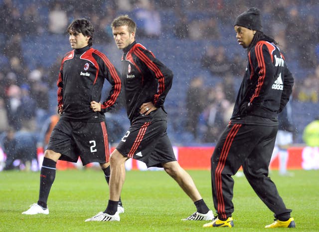 Beckham (centre) stayed in Italy for the remainder of the 2008-09 campaign
